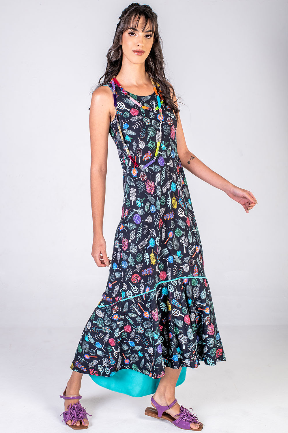 VESTIDO REGATA MIDI TIPO CAMPANA