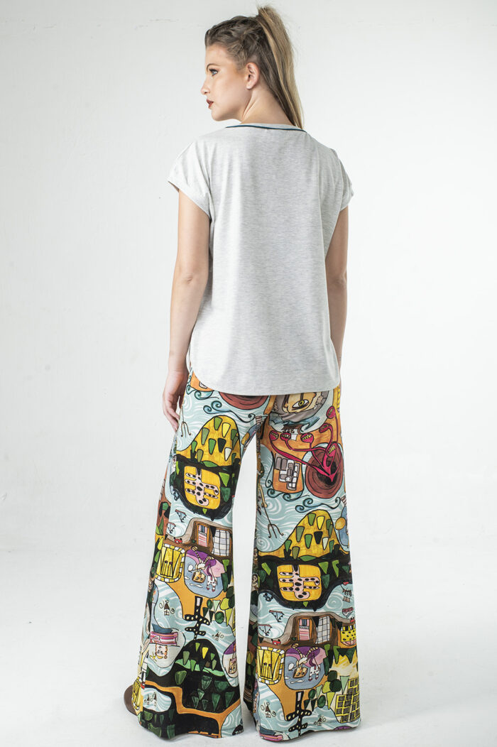 BLUSA SOLTINHA COM DECOTE REDONDO E FENDAS LATERAIS BEM SUAVES - Image 4
