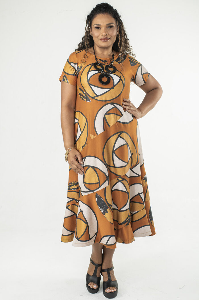 VESTIDO PLUS SIZE, OVERMIDI, CARACOL COM MANGA CURTA E DECOTE REDONDO - Image 3