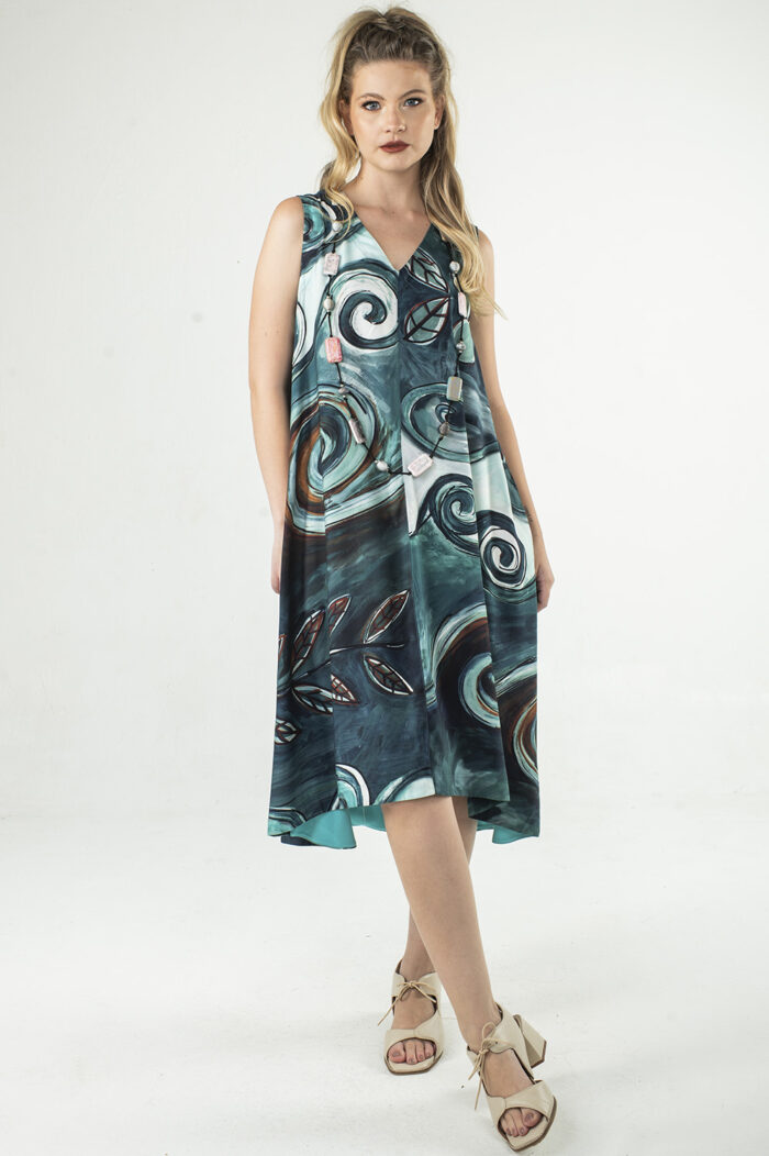 VESTIDO REGATA, SOLTO COM BOLSOS E LEVEMENTE MULLET - Image 3
