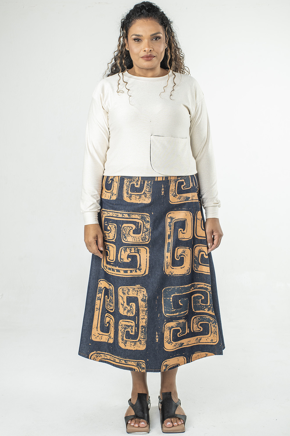 SAIA PLUS SIZE EVASÉE TIPO ENVELOPE