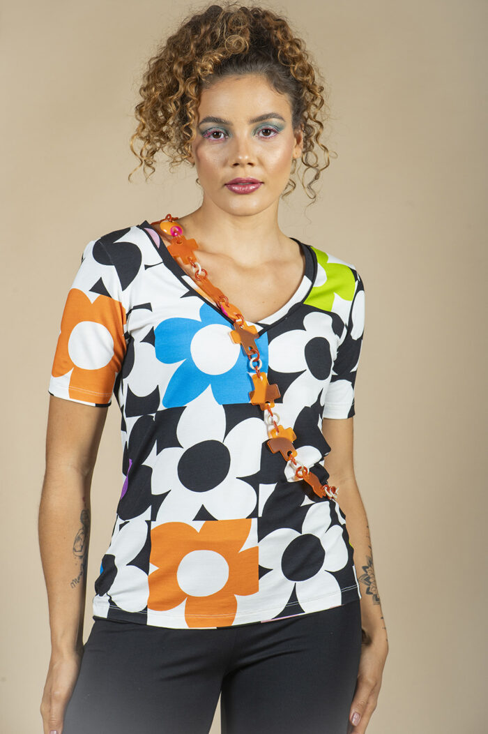 BLUSA SOLTINHA COM DECOTE V E MANGA CURTA - Image 3