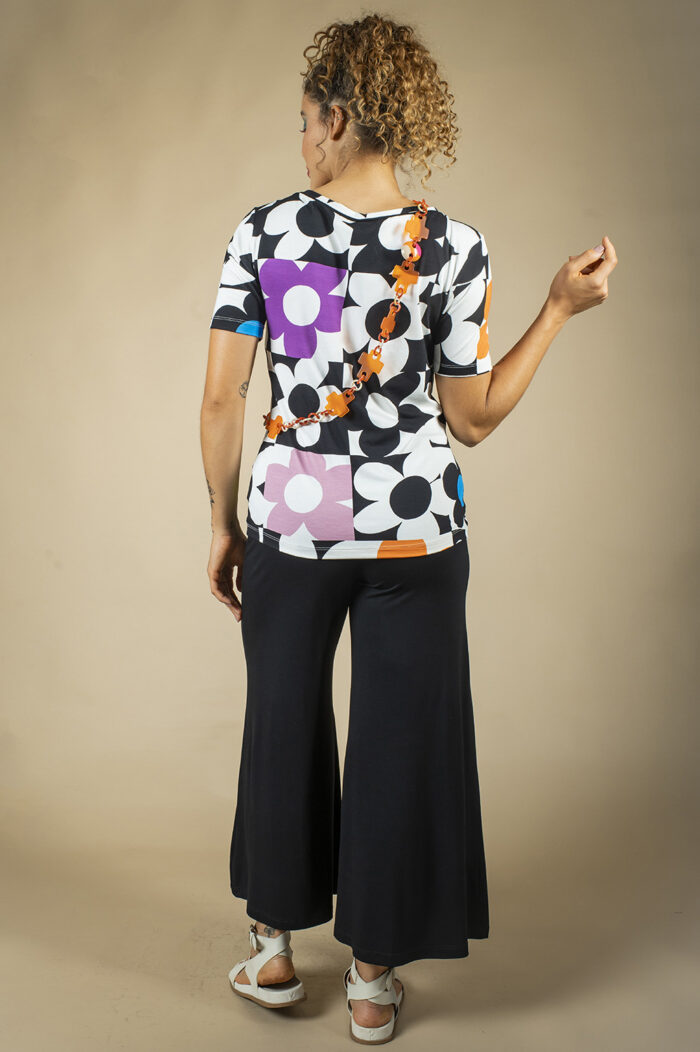 BLUSA SOLTINHA COM DECOTE V E MANGA CURTA - Image 4