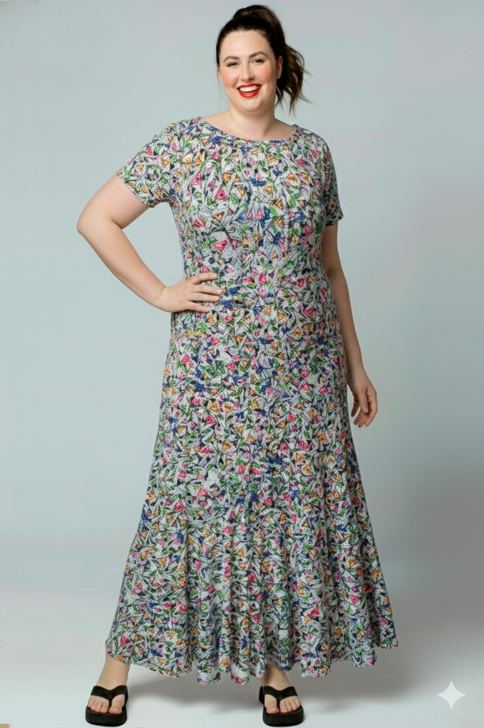 VESTIDO PLUS SIZE OVERMIDI CARACOL COM MANGA CURTA E DECOTE REDONDO