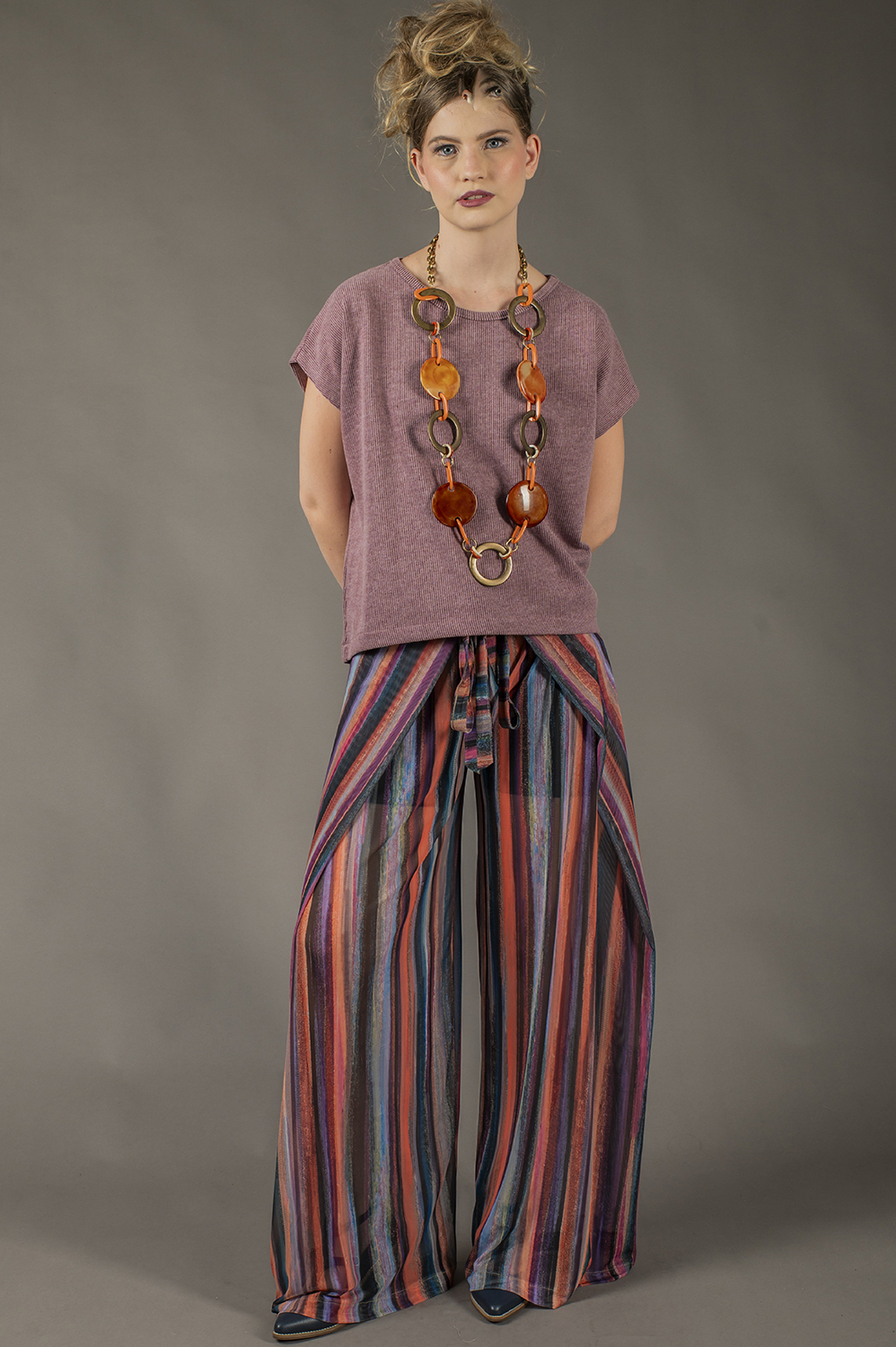 BLUSA SOLTINHA LEVEMENTE MULLET COM CAVA JAPONESA