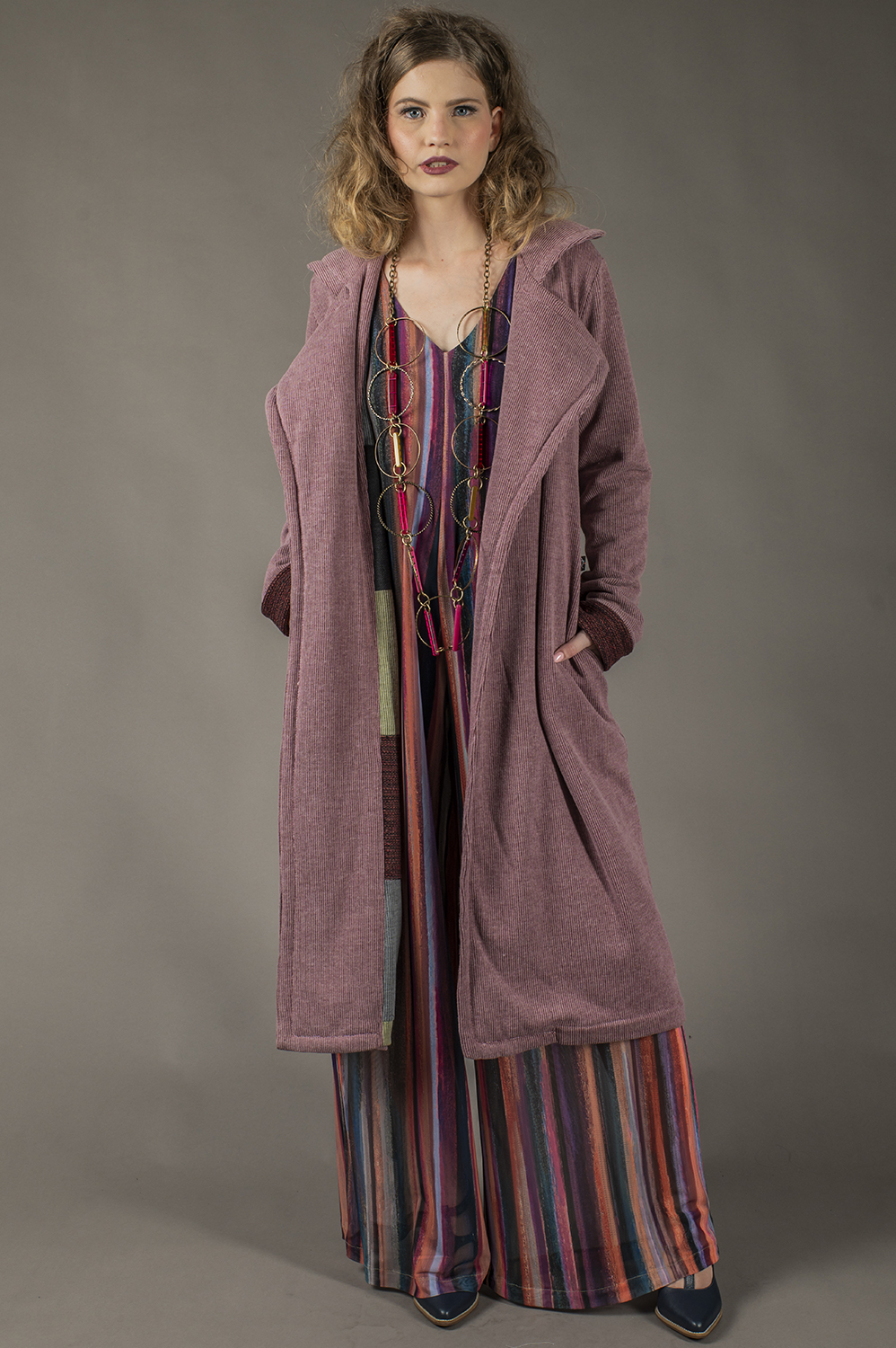 CASACO TIPO TEDDY BEAR DUPLA FACE (SENDO UM LADO TODO DE PATCHWORK)