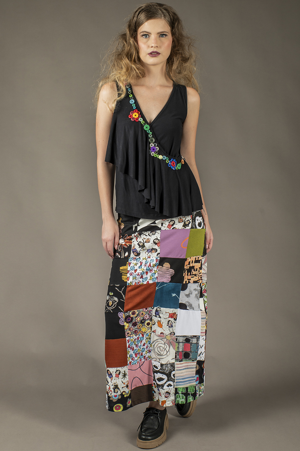 SAIA DE PATCHWORK MIDI RETA COM CÓS DE ELÁSTICO - Imagem 3