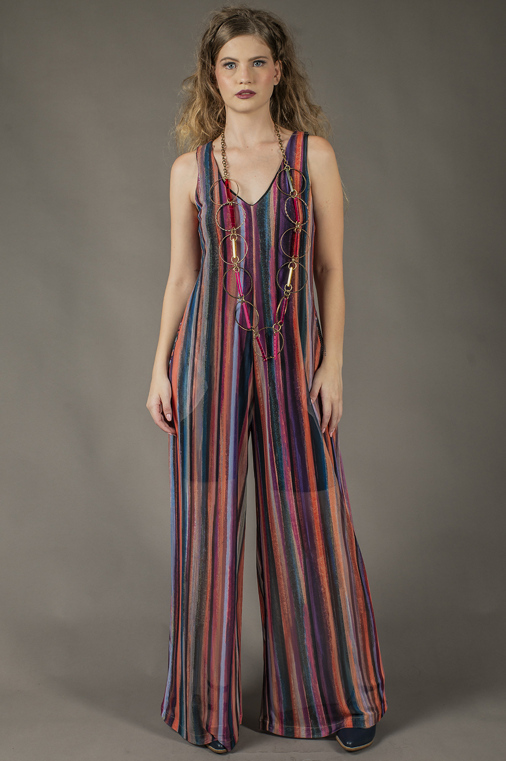 MACACÃO REGATA, PANTALONA COM BOLSOS