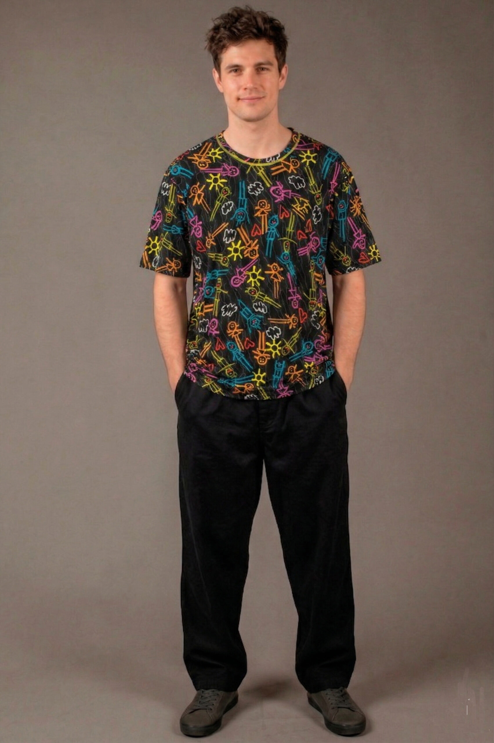 T-SHIRT DE MANGA CURTA E DECOTE REDONDO