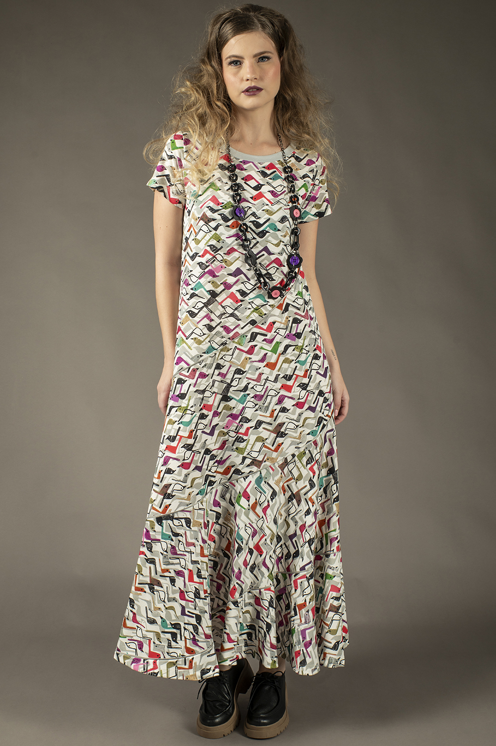 VESTIDO OVERMIDI CARACOL COM MANGA CURTA E DECOTE REDONDO