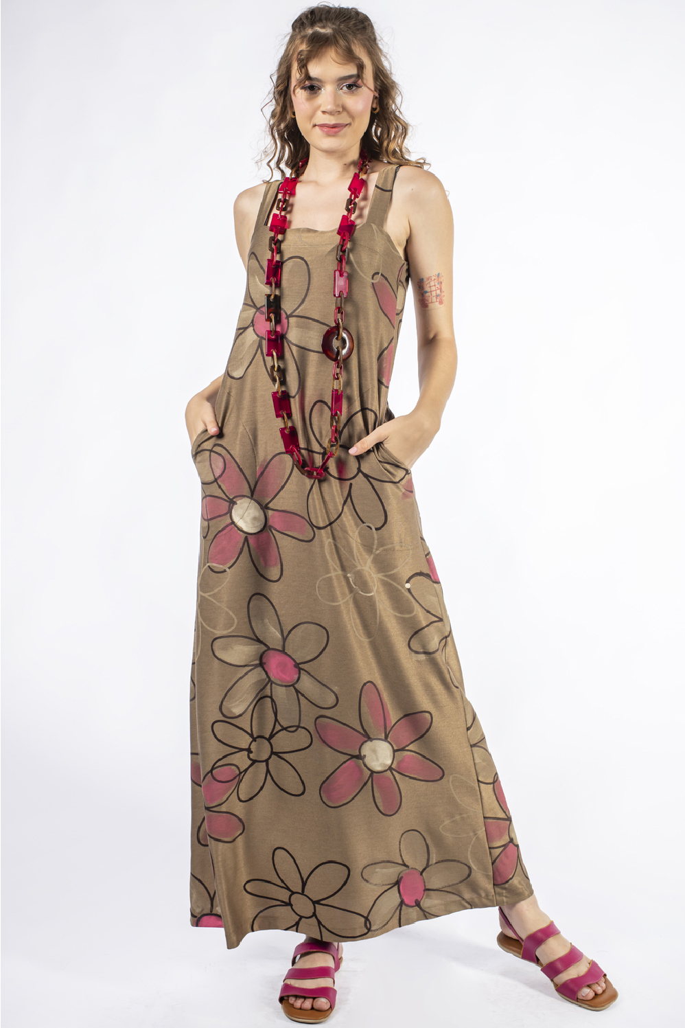 VESTIDO PINTADO À MÃO LONGO, RETO E SOLTINHO COM ALÇAS LARGAS E BOLSOS