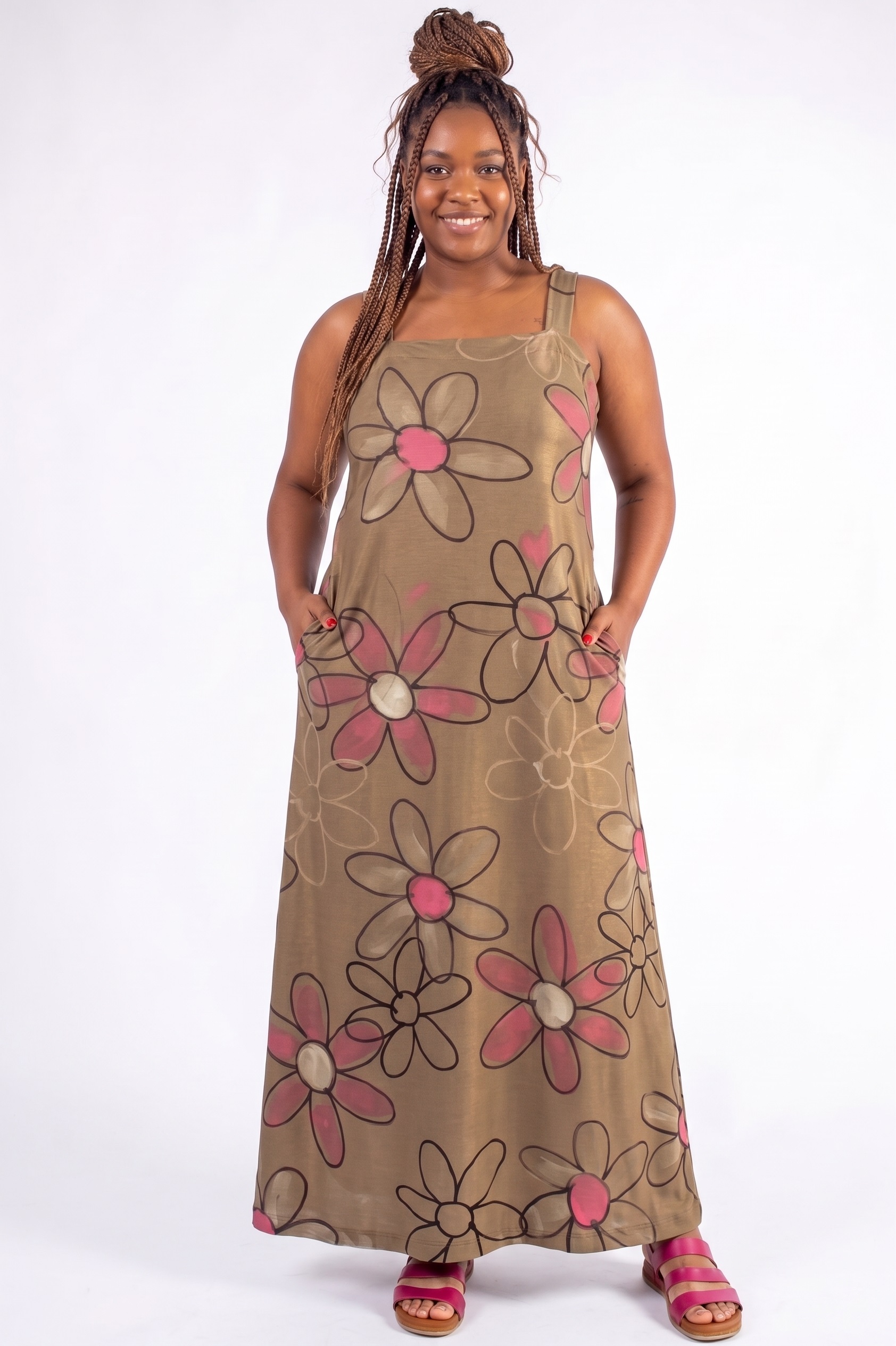 VESTIDO PLUS SIZE PINTADO À MÃO LONGO, RETO E SOLTINHO COM ALÇAS LARGAS E BOLSOS