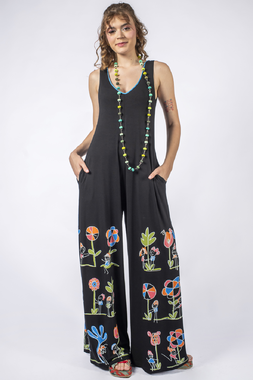 MACACÃO REGATA, PANTALONA COM BOLSOS