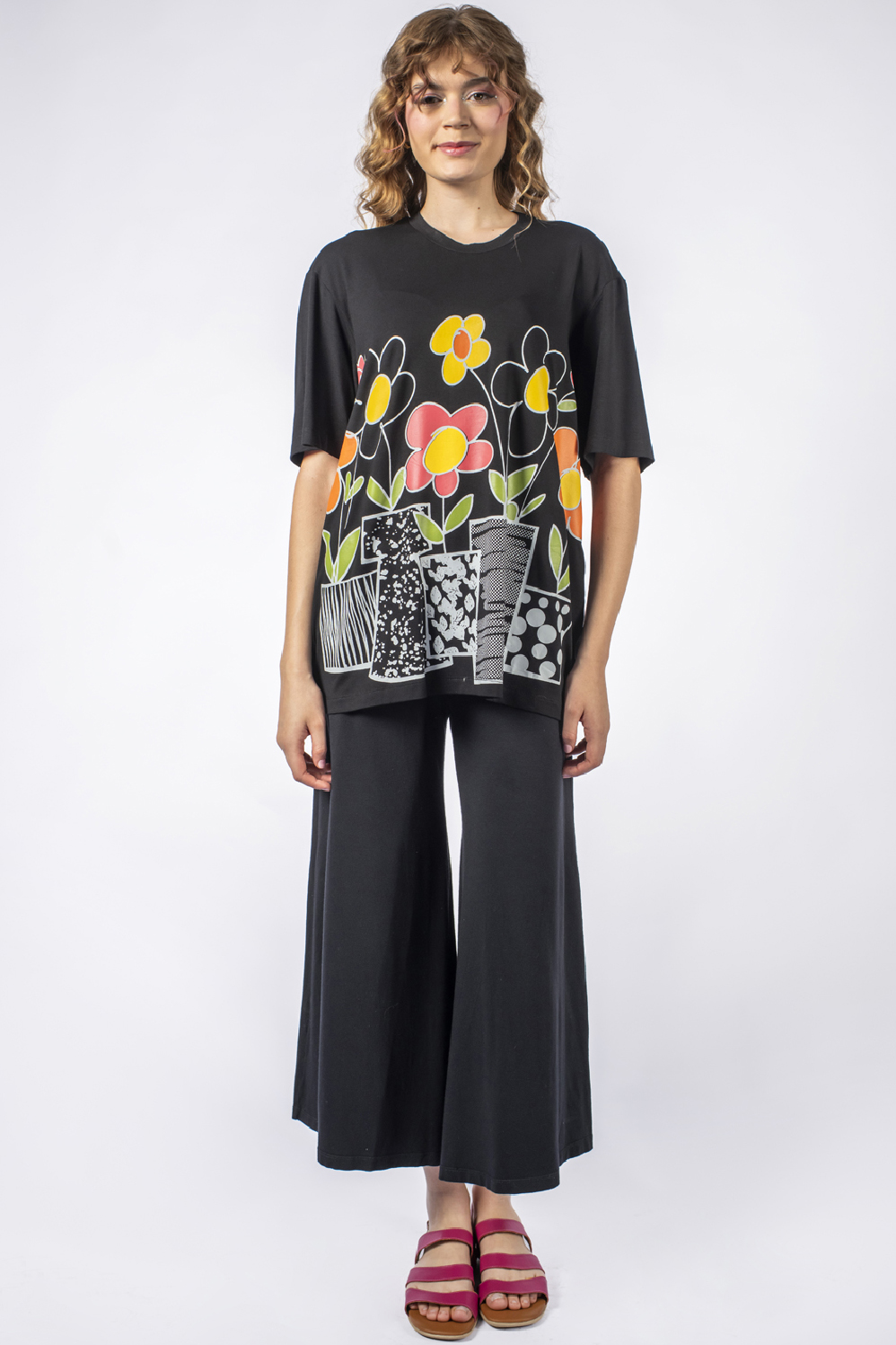 BLUSA TIPO T-SHIRT DE MANGA CURTA E DECOTE REDONDO